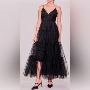 MELLODAY Black Sleeveless Tiered Tulle Gown